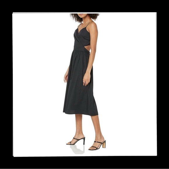 The Black Drop Women's Makenna Strappy Cross-Front Smocked-Back Midi Dre… - Picture 1 of 3
